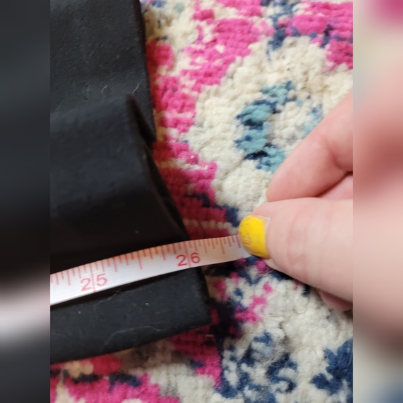 FREE WITH BUNDLE Denver Hayes cropped straight leg pants - Picture 8 of 9